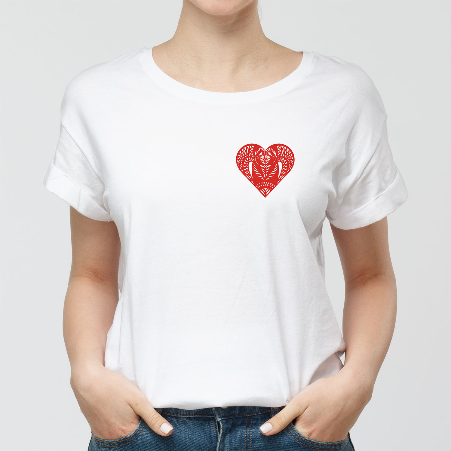 Жаночая футболка з сэрцам «Выцінанка» з індывідуальным прынтом